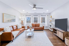 Lavish Flat w King Bed in near DT Food & Shops